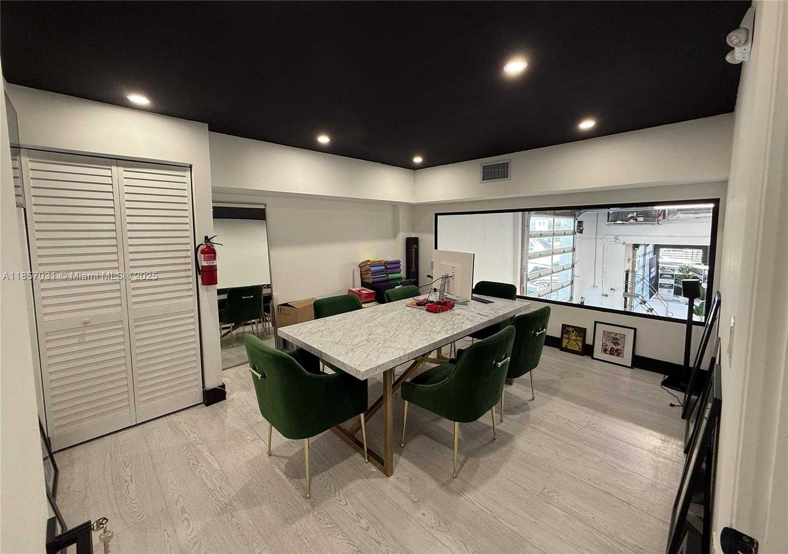 Small Image of 401 NORTH WEST 79TH ST, Miami Number 10