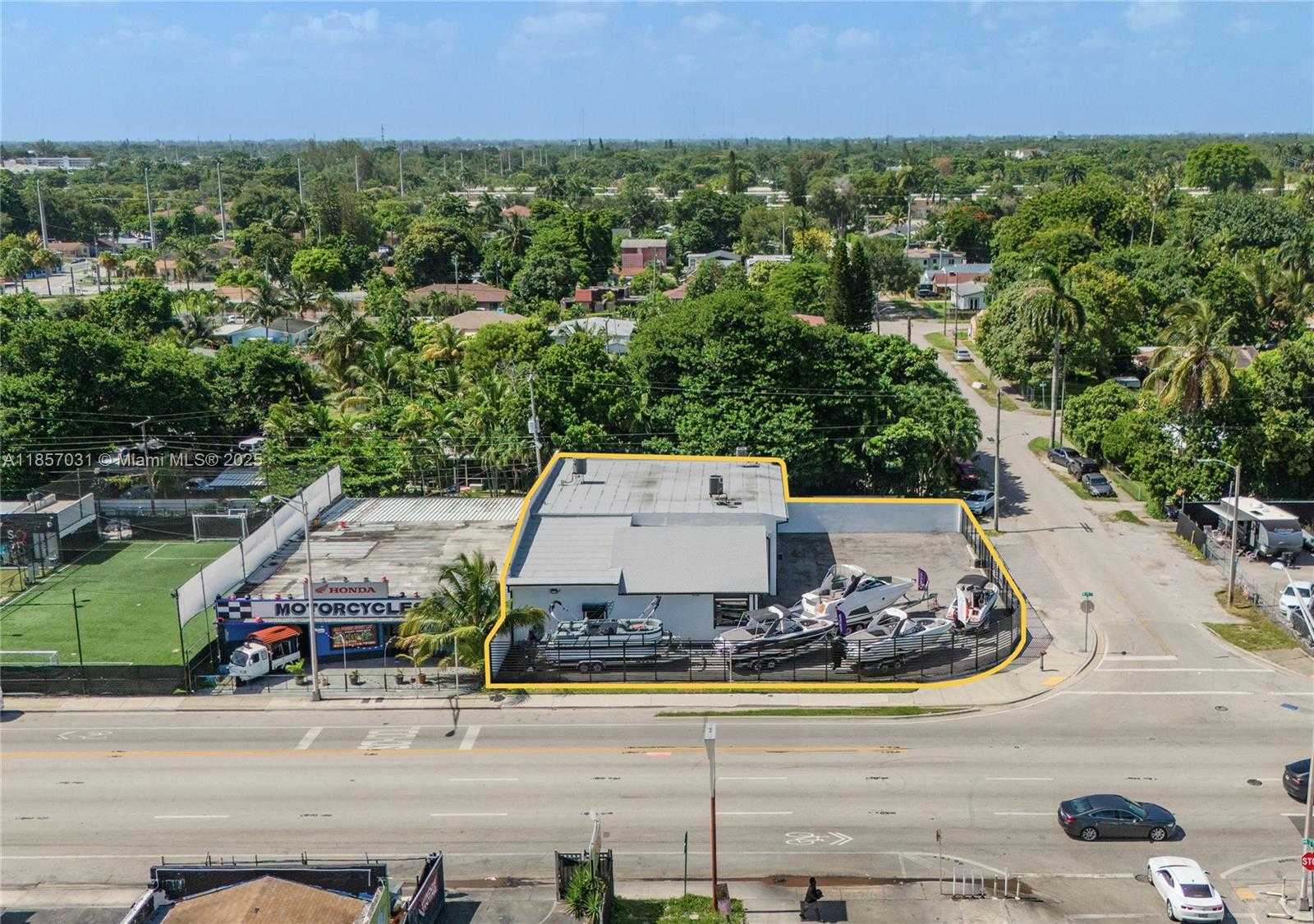 Small Image of 401 NORTH WEST 79TH ST, Miami Number 4