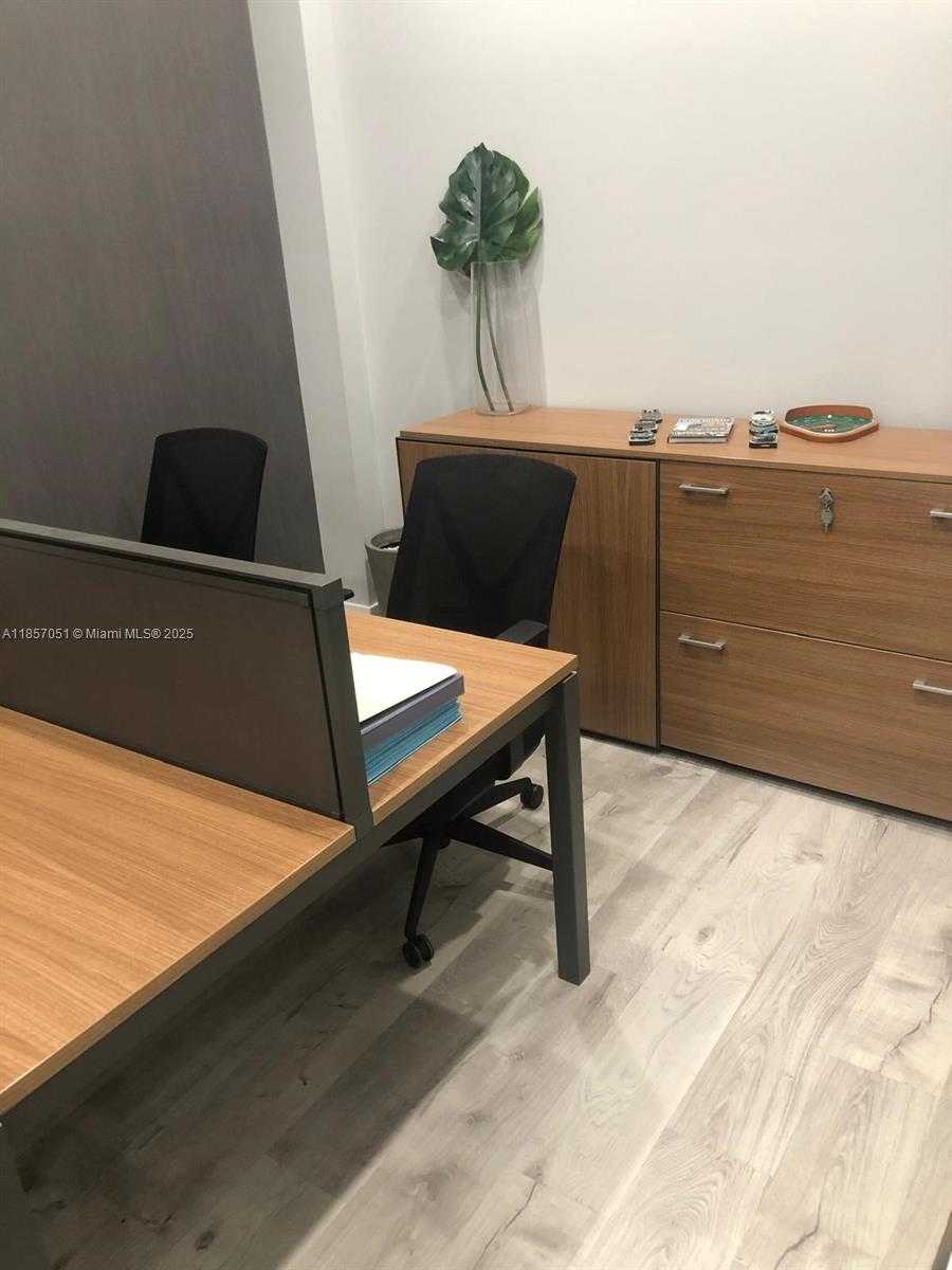 Small Image of 2893 EXECUTIVE PARK DR #302, Weston Number 10