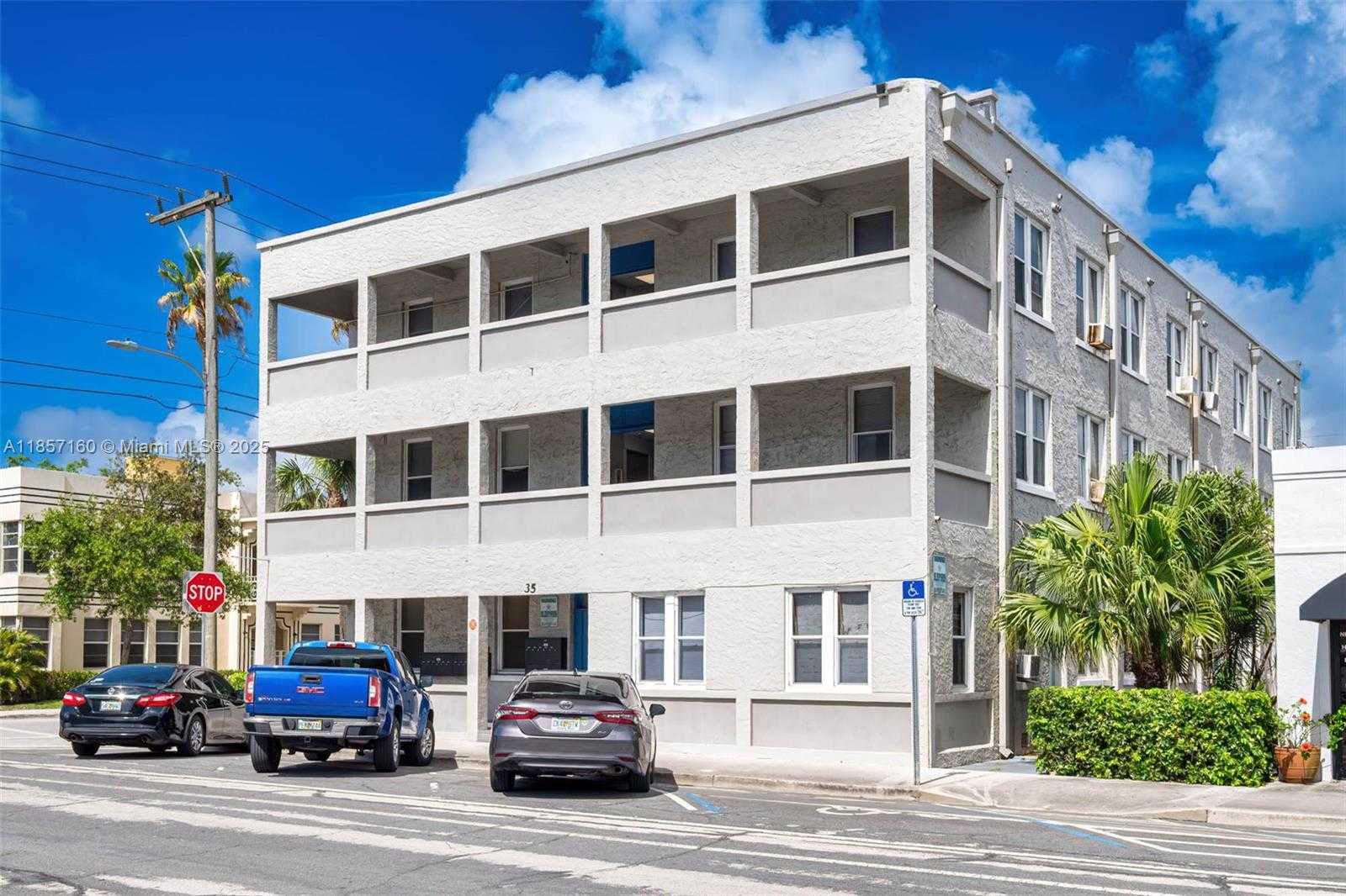 Small Image of Lake Worth Number 3
