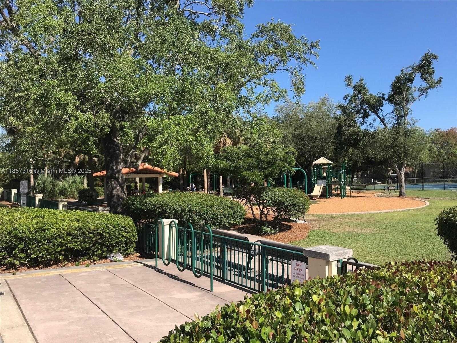 Small Image of 1239 MARIPOSA AVE #2,3,4,6,7 & 8, Coral Gables Number 4