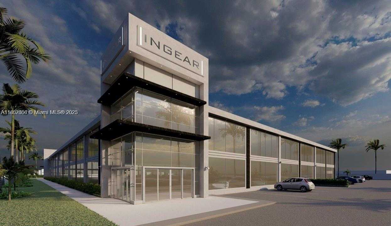 Small Image of 4401 NORTH WEST 167 ST, Miami Gardens Number 1