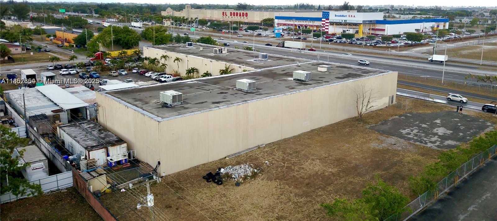 Small Image of 4401 NORTH WEST 167 ST, Miami Gardens Number 5