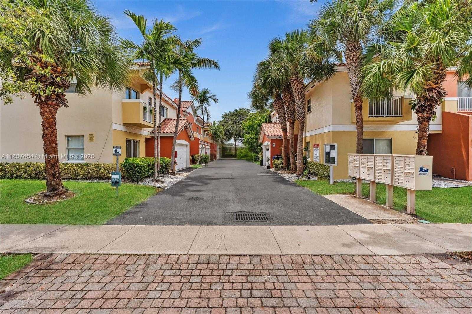 Small Image of 202 NORTH WEST 14TH AVE #202, Fort Lauderdale Number 26