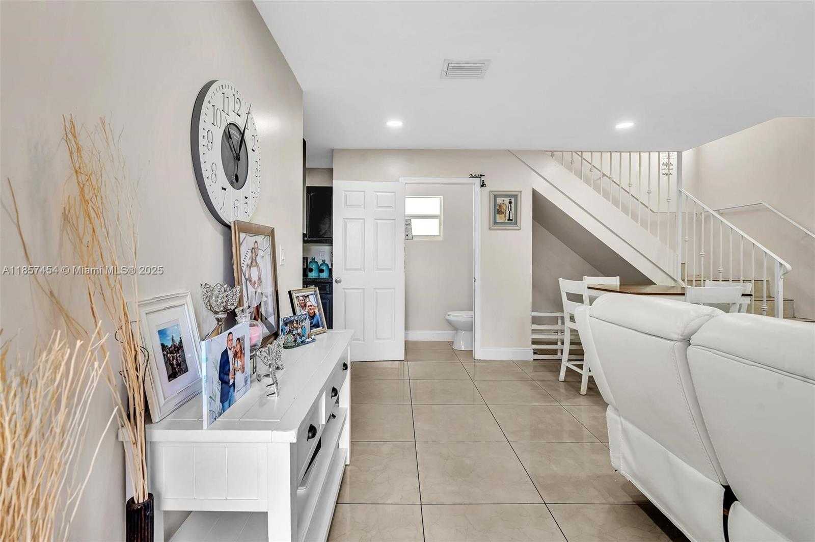 Small Image of 202 NORTH WEST 14TH AVE #202, Fort Lauderdale Number 29