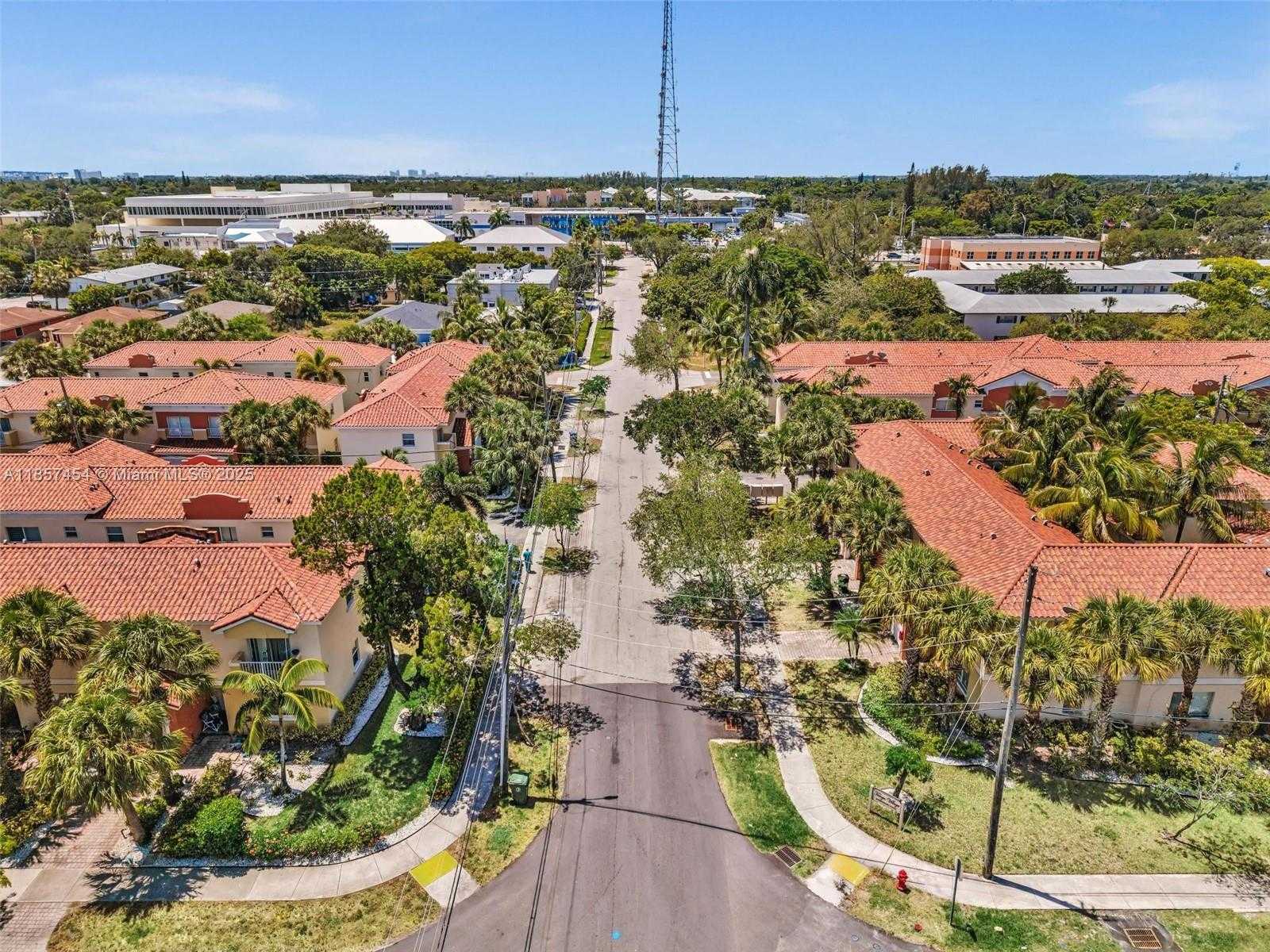Small Image of 202 NORTH WEST 14TH AVE #202, Fort Lauderdale Number 3