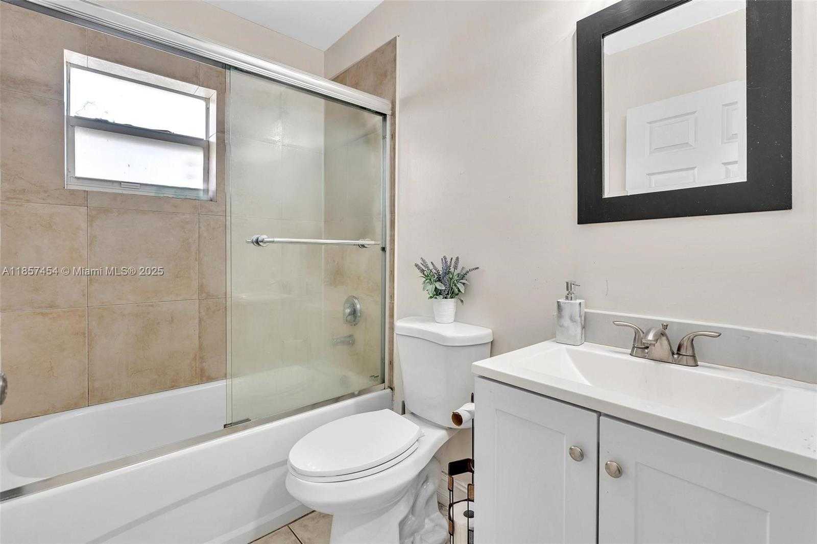 Small Image of 202 NORTH WEST 14TH AVE #202, Fort Lauderdale Number 42