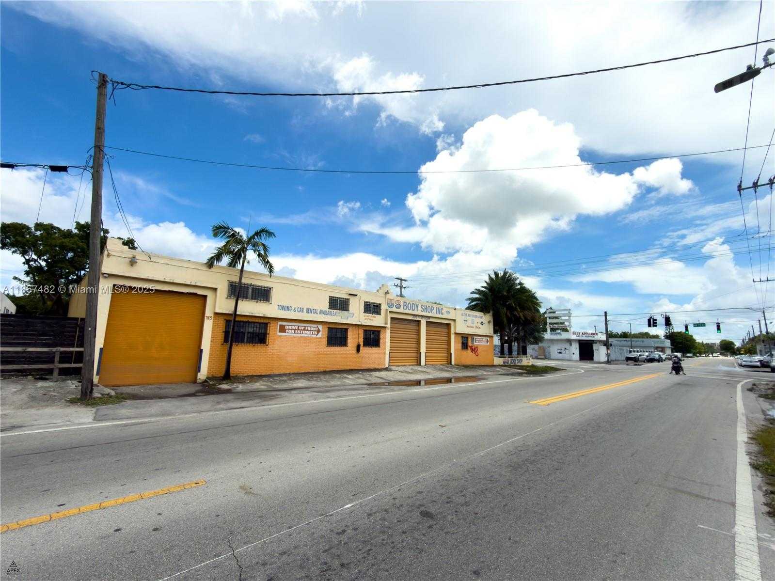 Small Image of 195 NORTH WEST 71ST ST, Miami Number 12