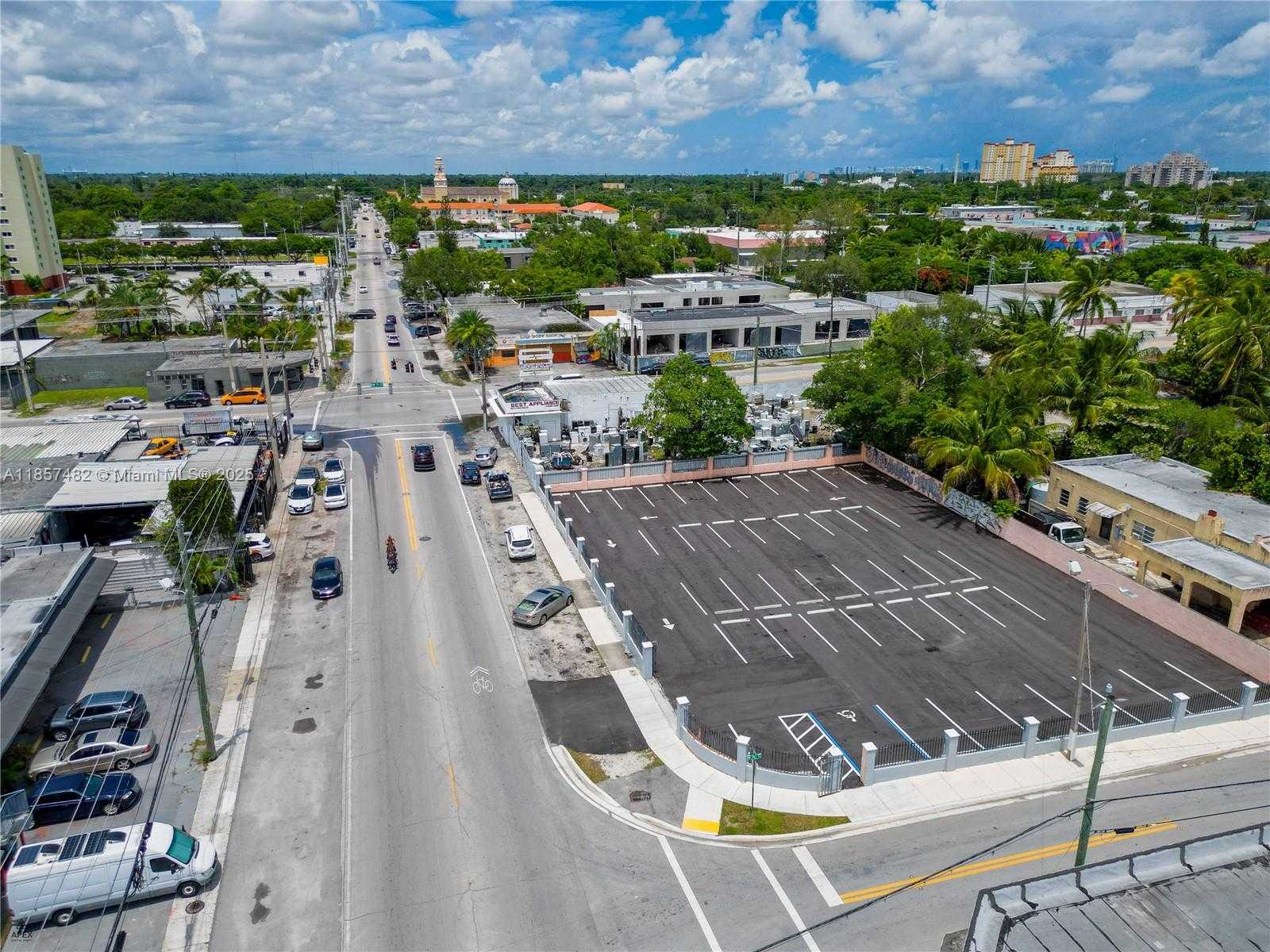 Small Image of 195 NORTH WEST 71ST ST, Miami Number 13