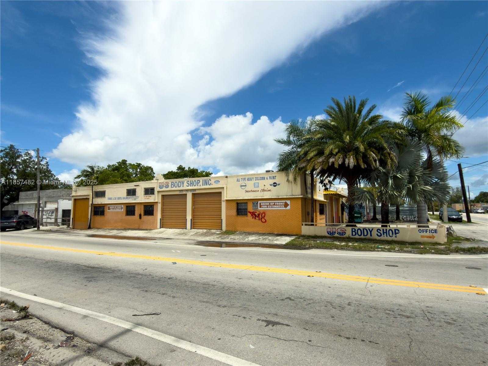 Small Image of 195 NORTH WEST 71ST ST, Miami Number 2