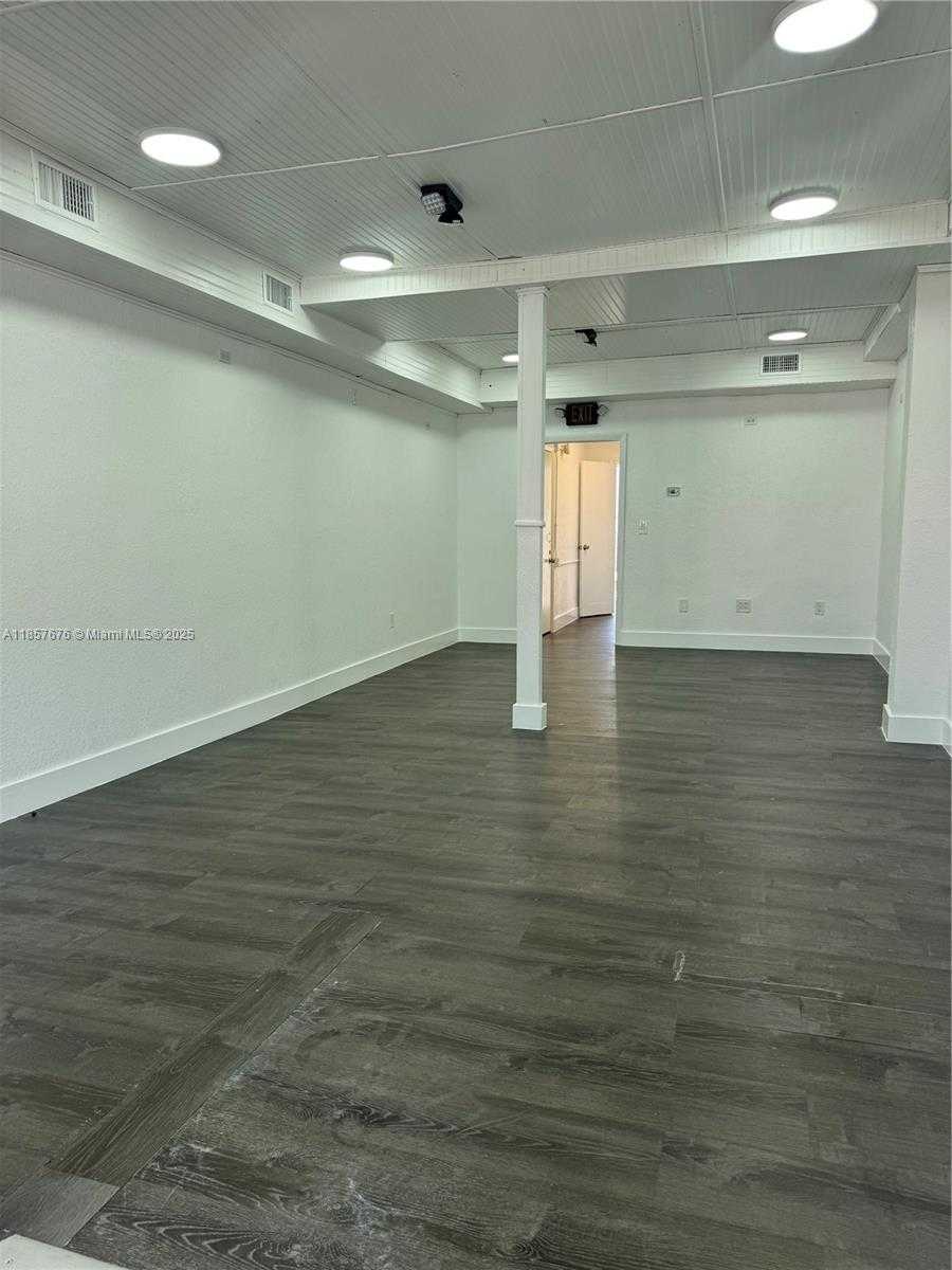 Small Image of 542 SOUTH WEST 12TH AVE, Miami Number 2
