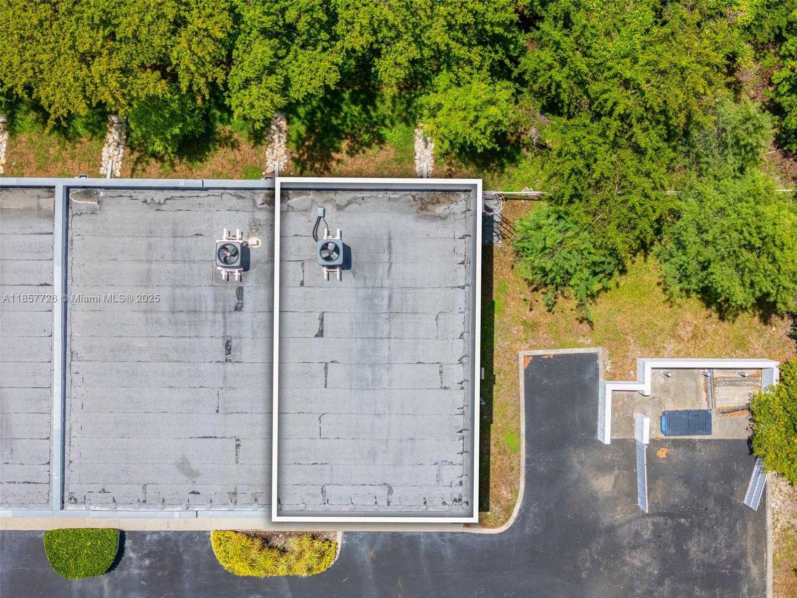 Small Image of 2937 RAVENSWOOD RD #9S, Dania Beach Number 22