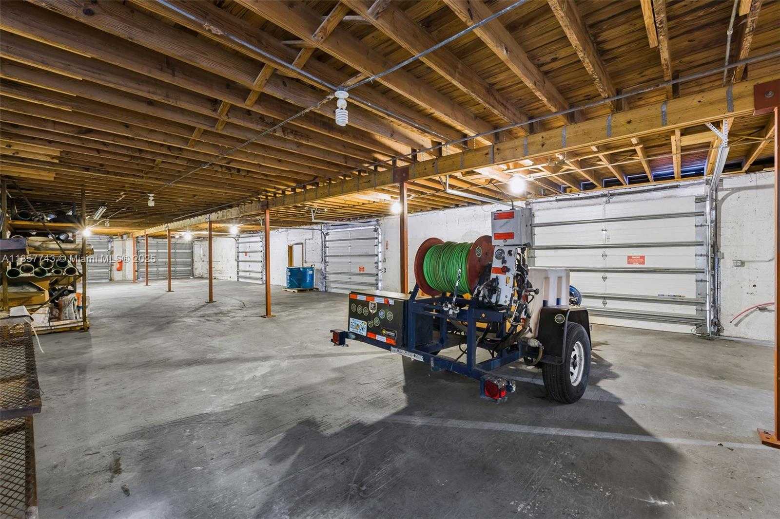 Small Image of 5801 MAYO ST, Hollywood Number 20