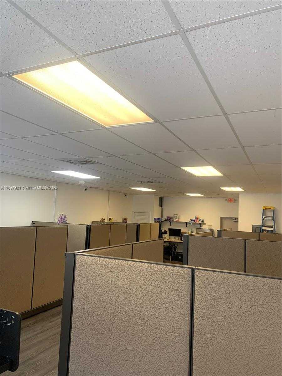 Small Image of 8463 WEST OAKLAND PARK BLVD, Sunrise Number 7
