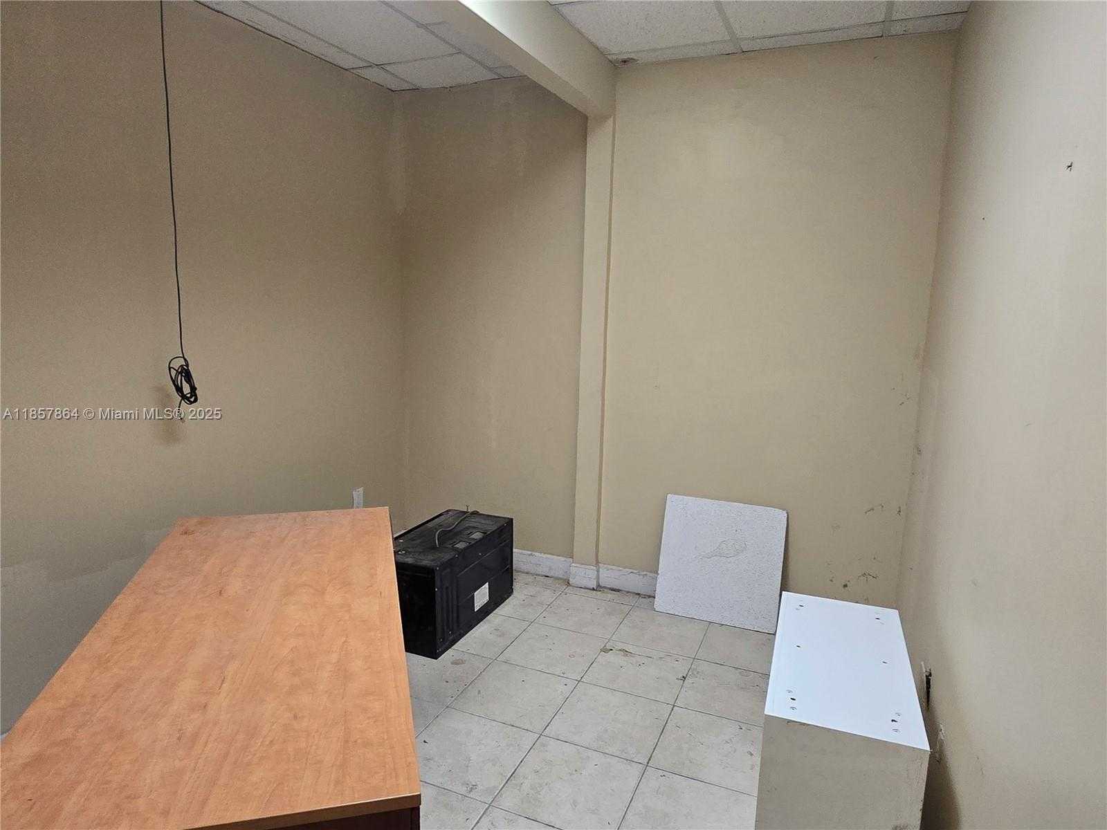 Small Image of 5377 NORTH HIATUS RD, Sunrise Number 7