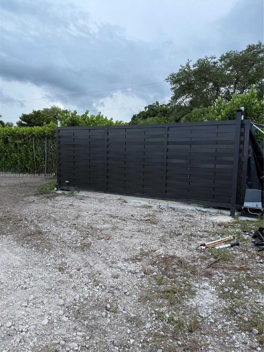 Small Image of 160 SW 208 AV, Miami Number 4