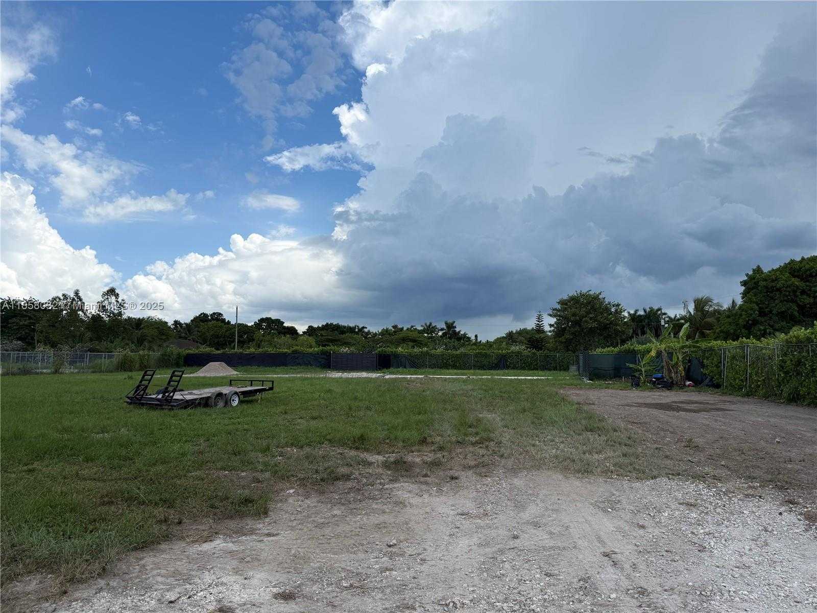 Small Image of 160 SW 208 AV, Miami Number 9