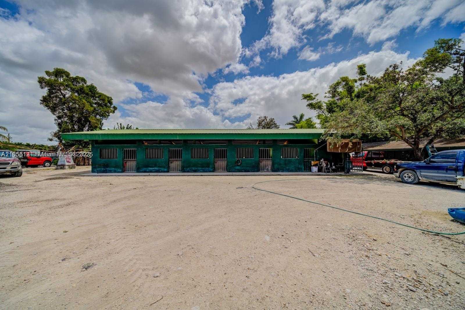 Small Image of 12160 NORTH WEST 157 ST, Miami Number 6
