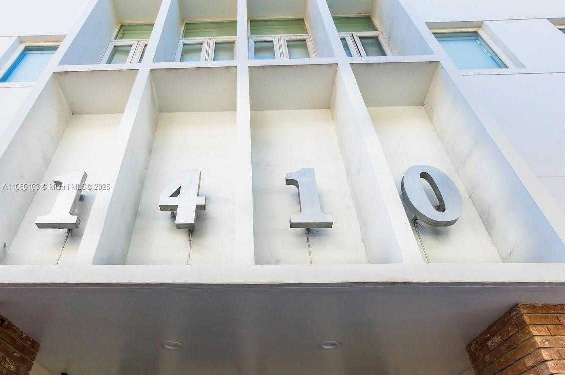 Small Image of 1410 20TH ST #1418, Miami Beach Number 2