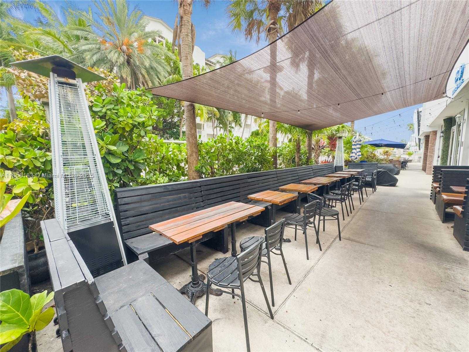 Small Image of 1410 20TH ST #1418, Miami Beach Number 3