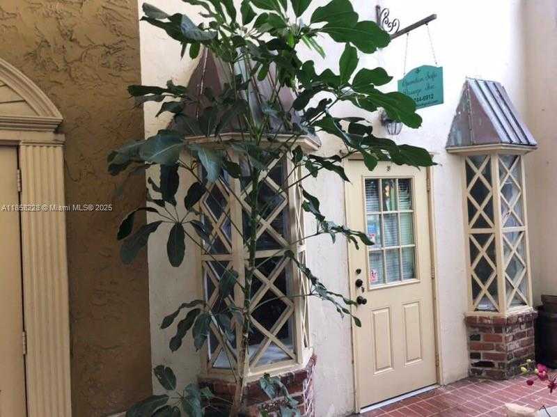 Small Image of 38 SOUTH FEDERAL HWY #3, Dania Beach Number 2