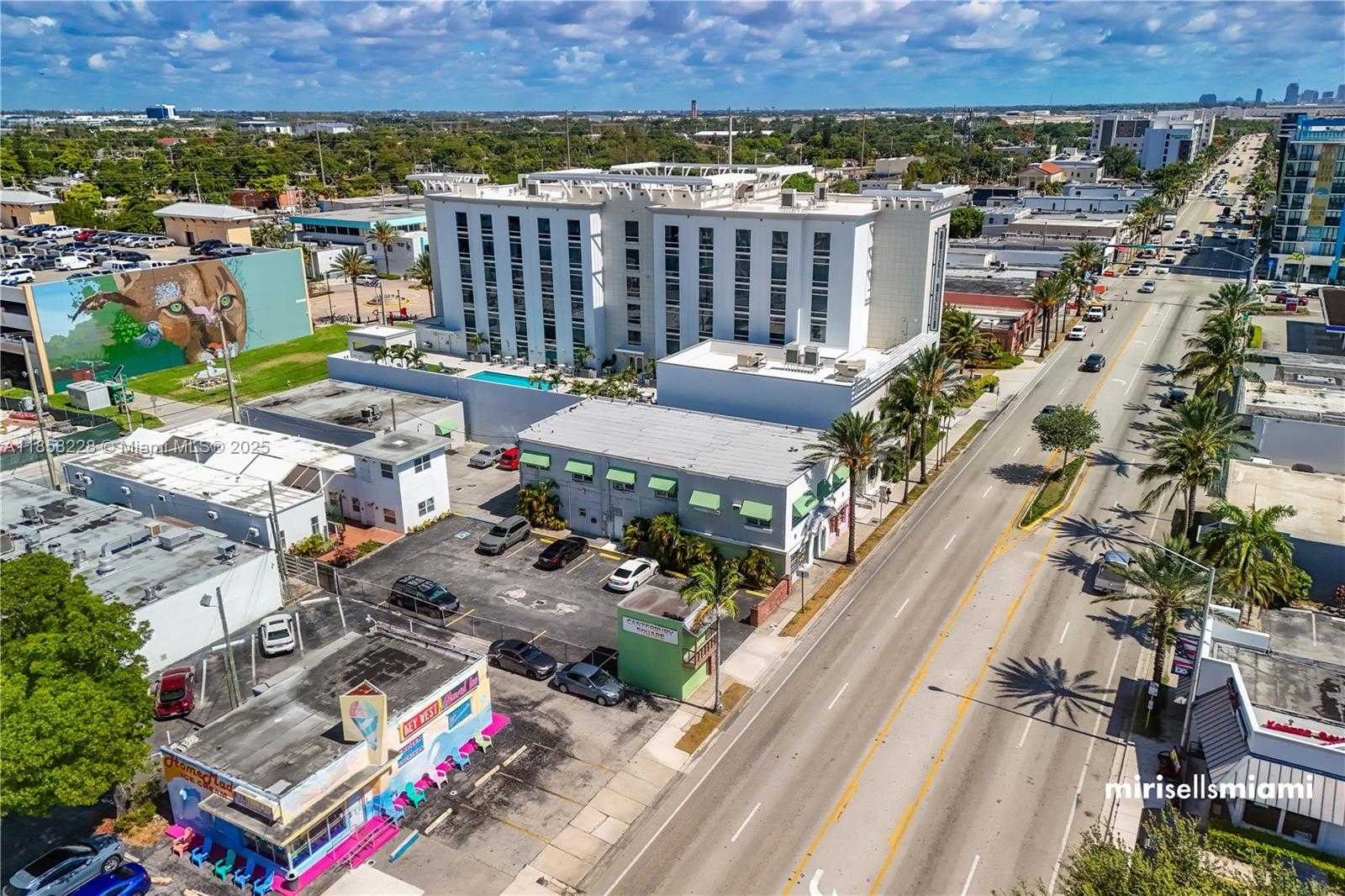 Small Image of 38 SOUTH FEDERAL HWY #3, Dania Beach Number 4