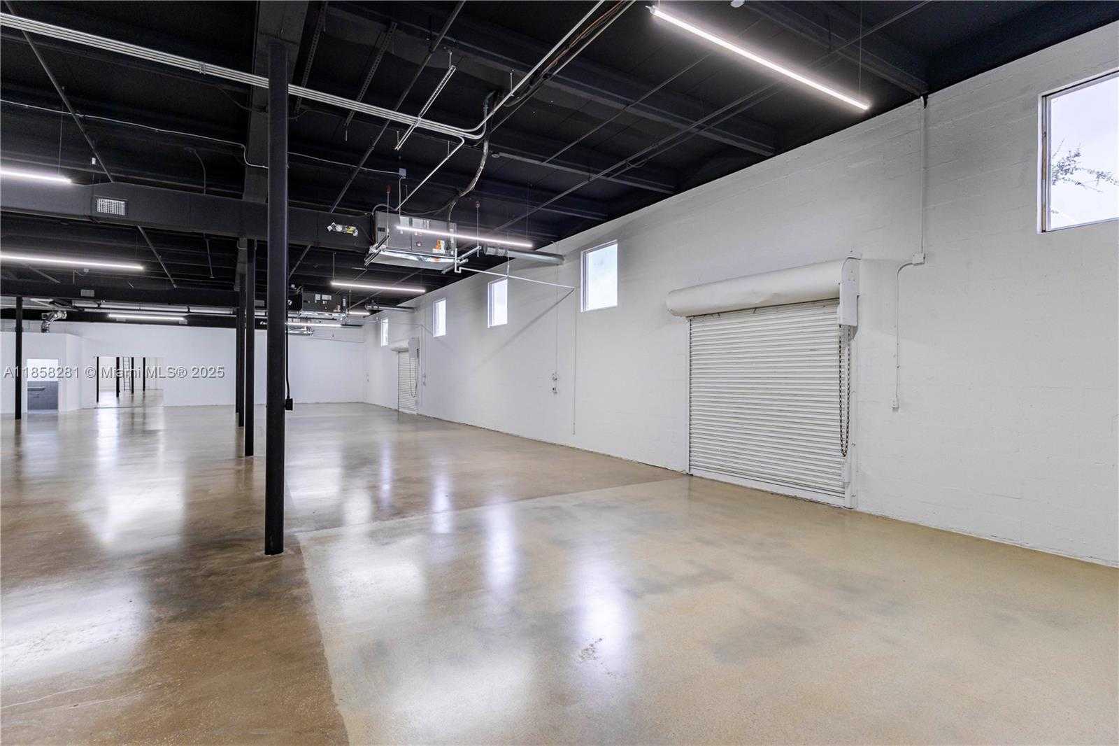 Small Image of 6890 NORTH EAST 4TH CT, Miami Number 4