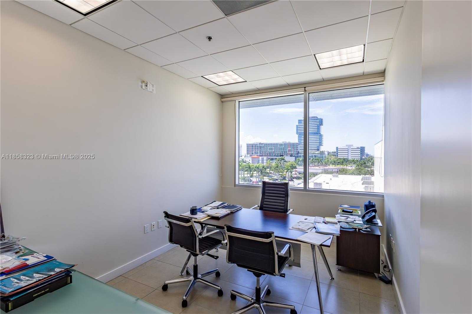Small Image of 20900 NORTH EAST 30TH AVE #401, Aventura Number 4