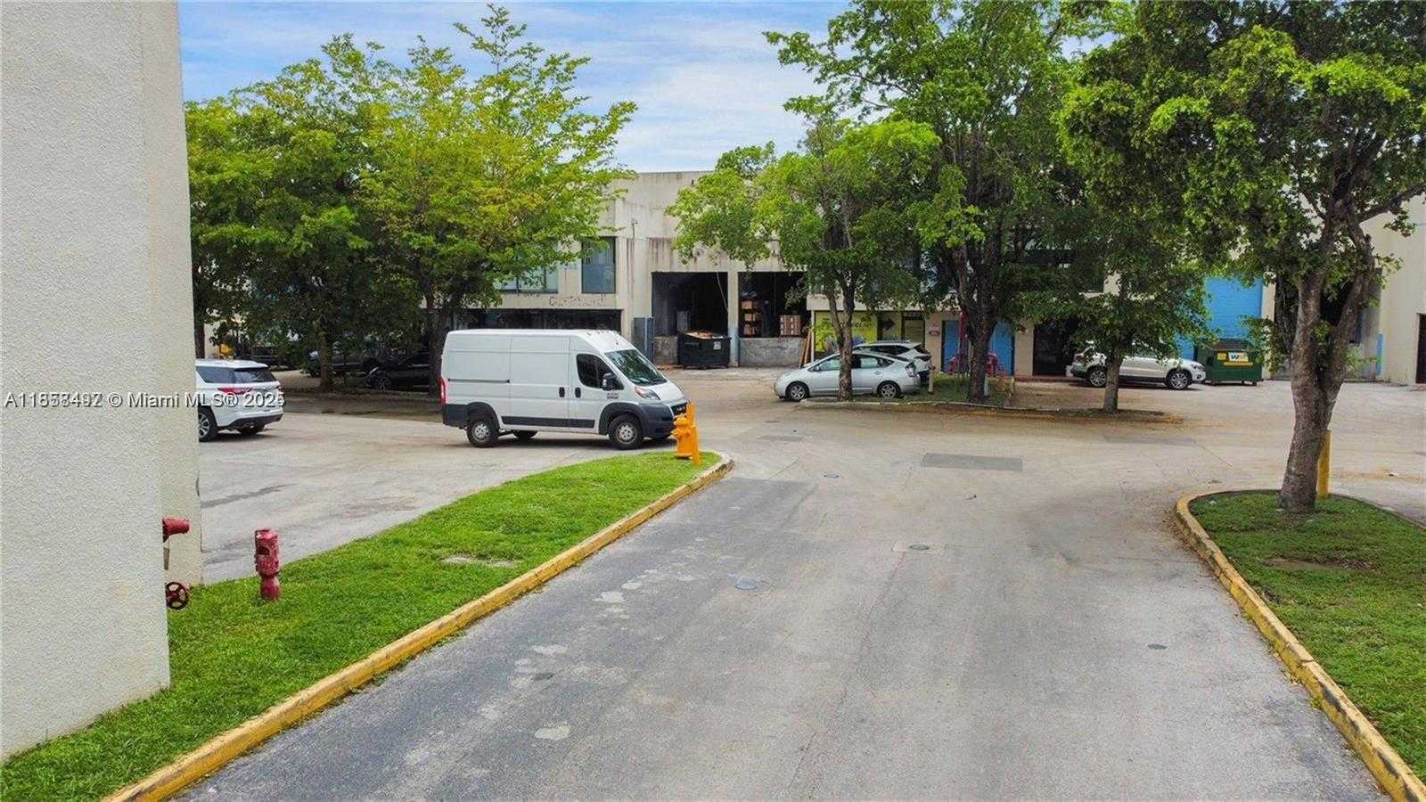 Small Image of Miami Number 4