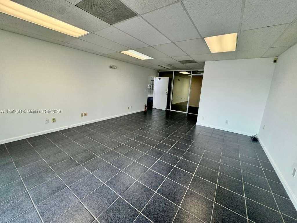 Small Image of 8475 NORTH WEST 29TH ST, Doral Number 14
