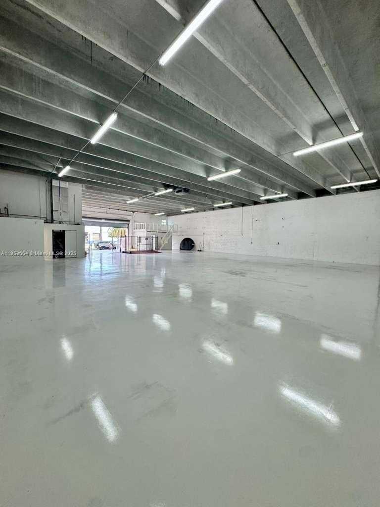 Small Image of 8475 NORTH WEST 29TH ST, Doral Number 4