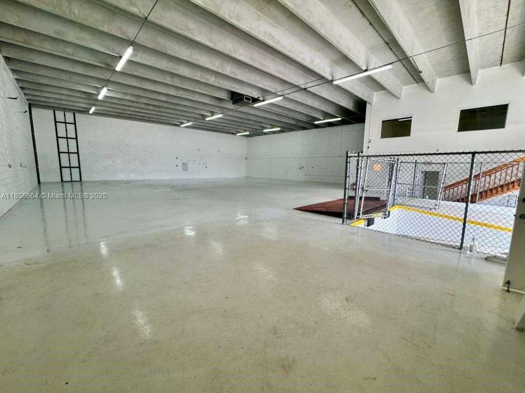 Small Image of 8475 NORTH WEST 29TH ST, Doral Number 7