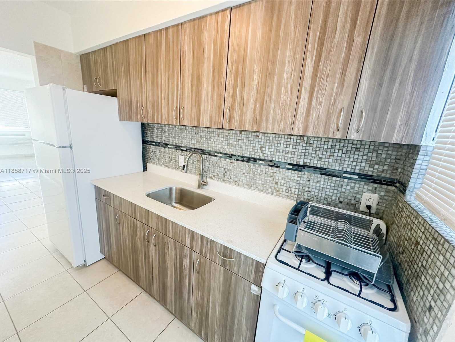 Small Image of 800 85TH ST, Miami Beach Number 5