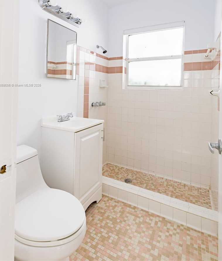 Small Image of 2825 SOUTH WEST 3RD AVE, Miami Number 9