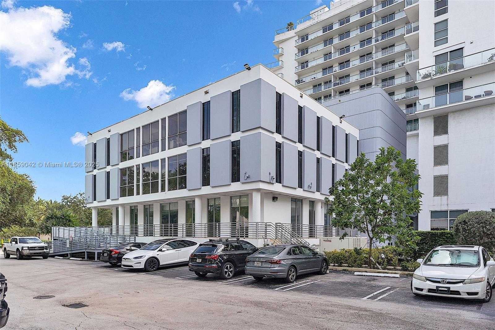 Small Image of 4300 BISCAYNE BLVD #G05, Miami Number 11
