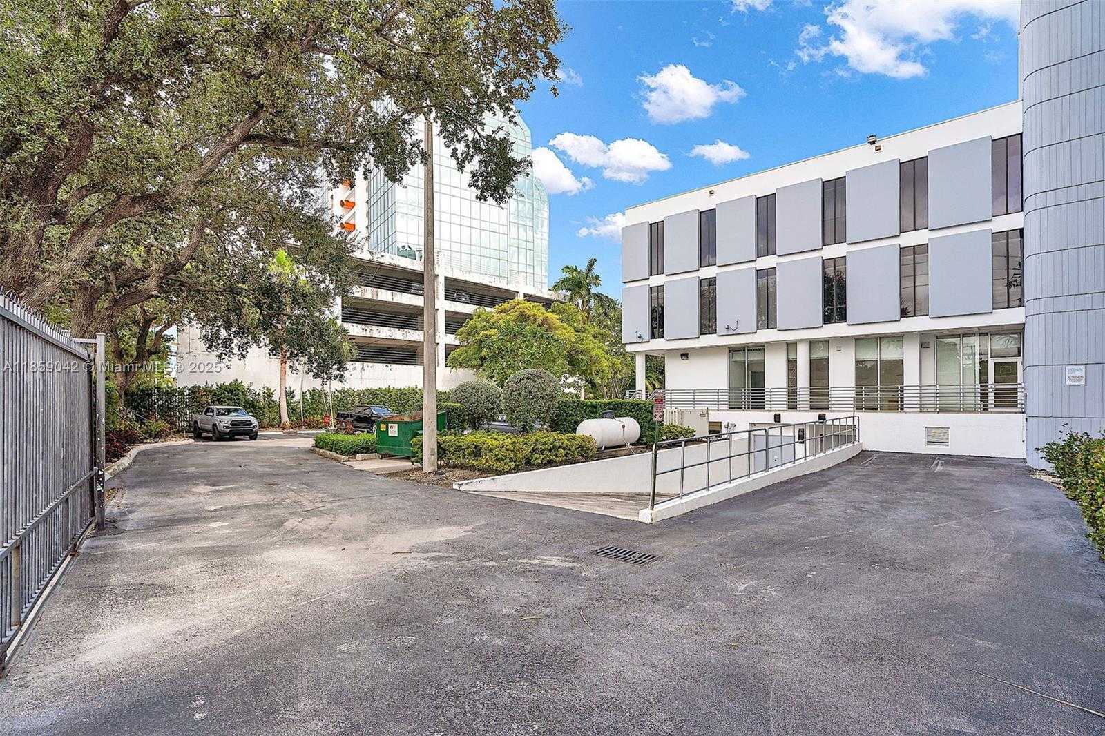 Small Image of 4300 BISCAYNE BLVD #G05, Miami Number 13