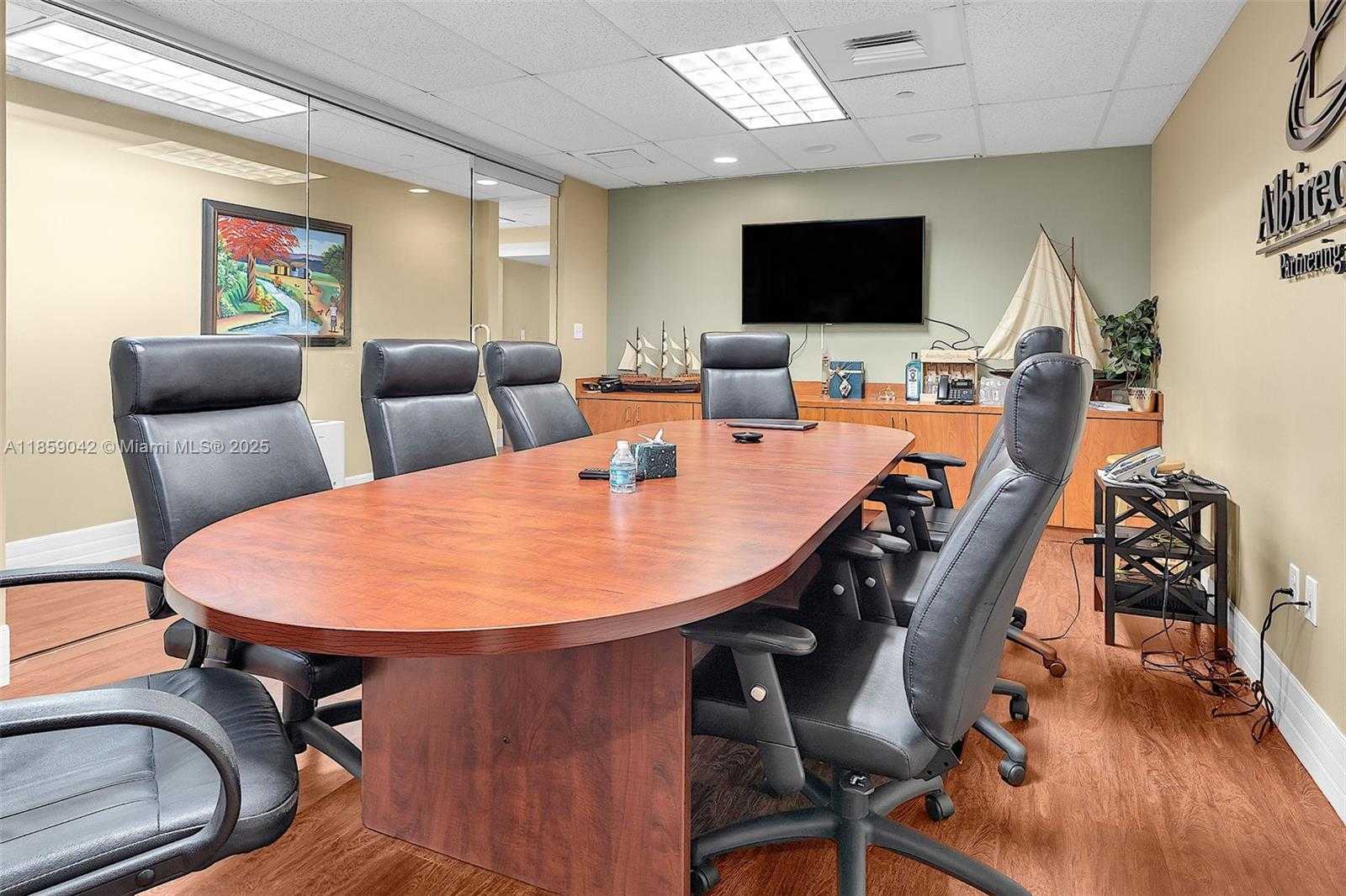 Small Image of 4300 BISCAYNE BLVD #G05, Miami Number 27