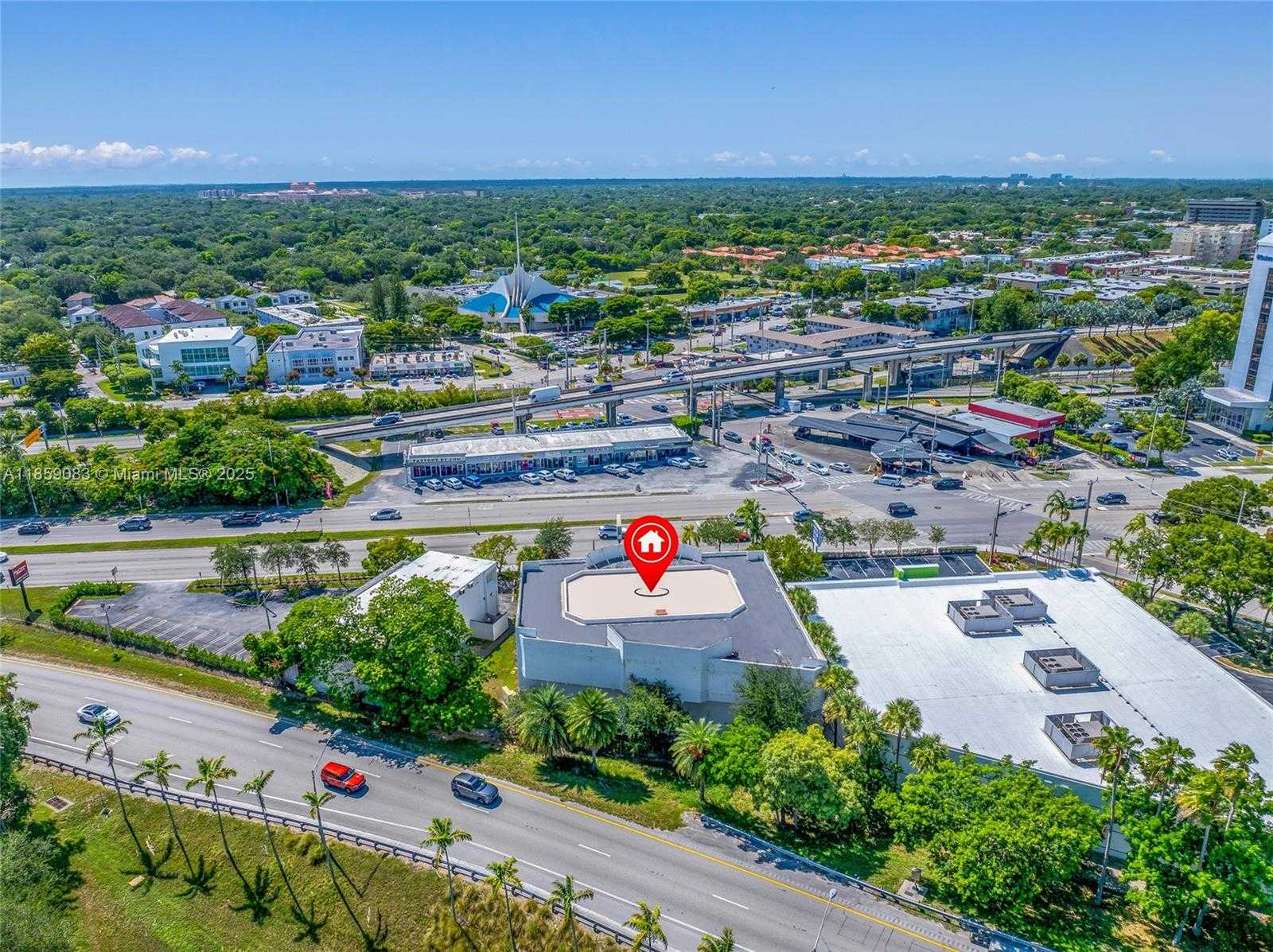 Small Image of 9855 SOUTH DIXIE HWY, Pinecrest Number 10