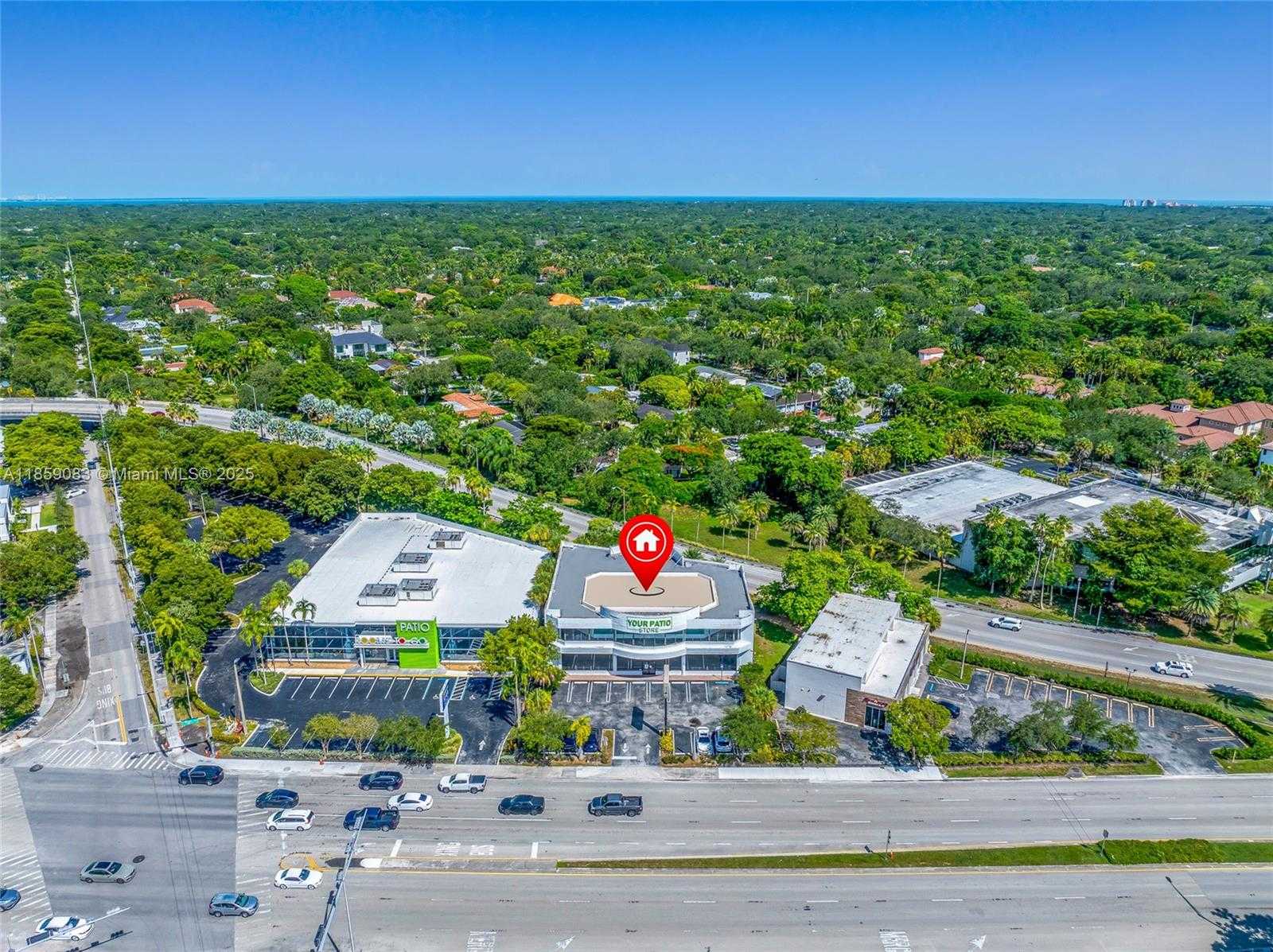 Small Image of 9855 SOUTH DIXIE HWY, Pinecrest Number 15