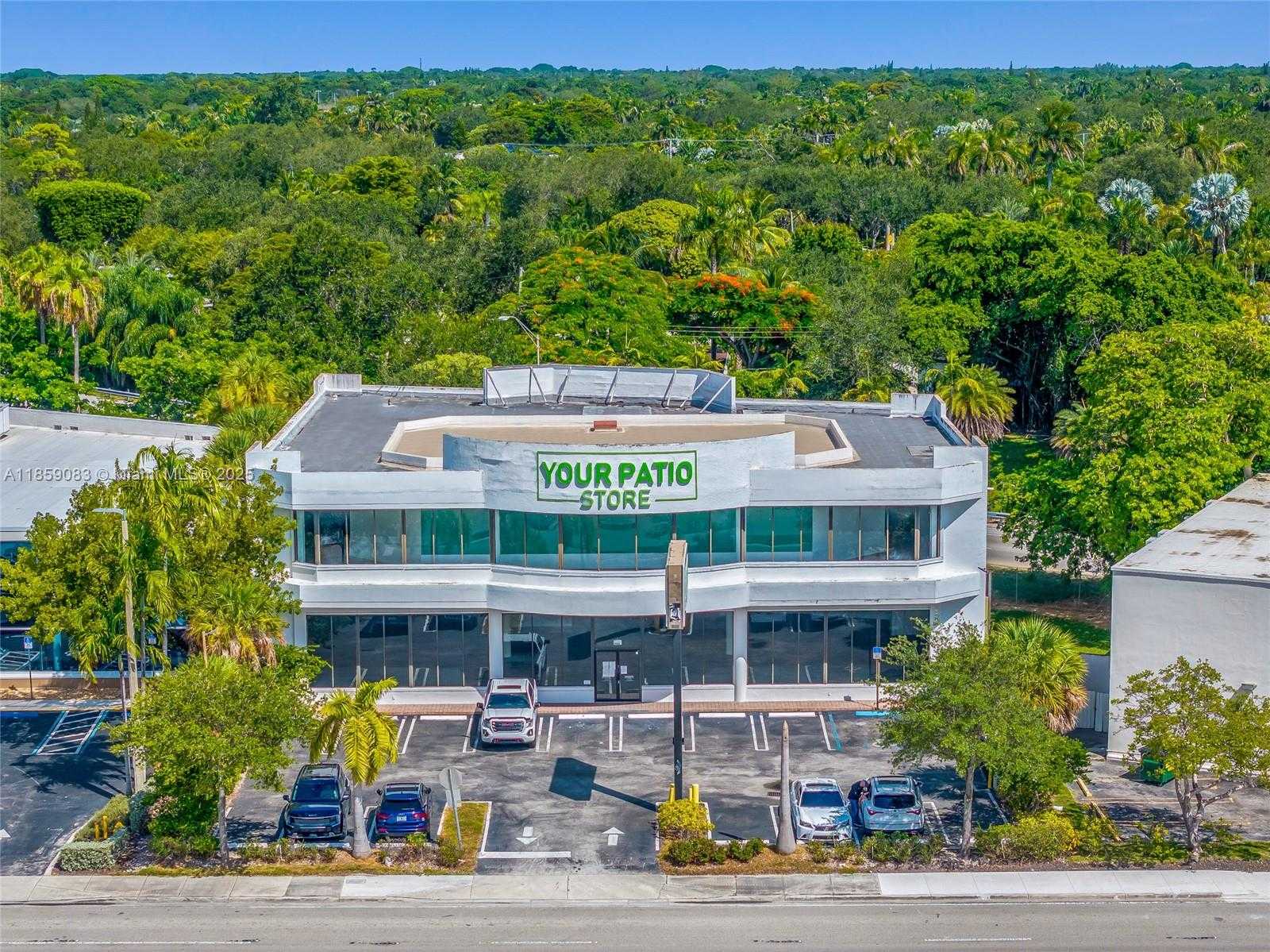 Small Image of 9855 SOUTH DIXIE HWY, Pinecrest Number 4