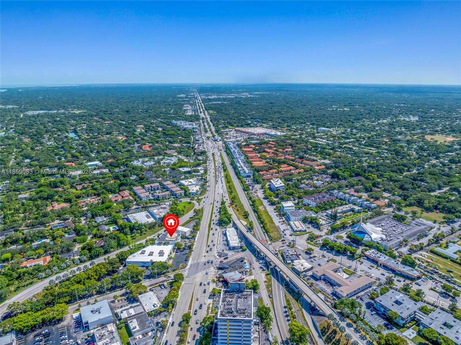 Small Image of 9855 SOUTH DIXIE HWY, Pinecrest Number 8