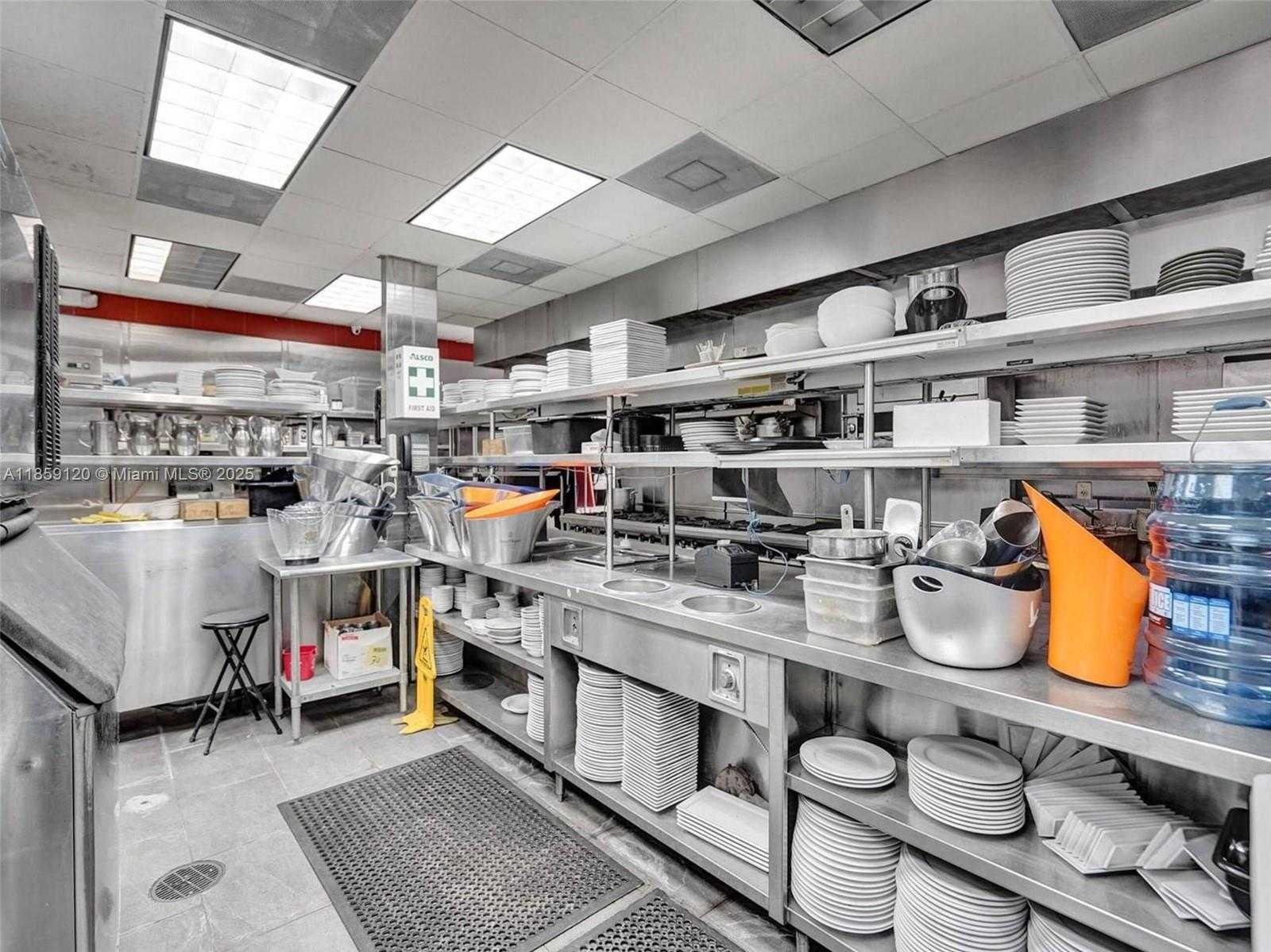 Small Image of 3138 SOUTH WEST 22ND ST, Miami Number 17