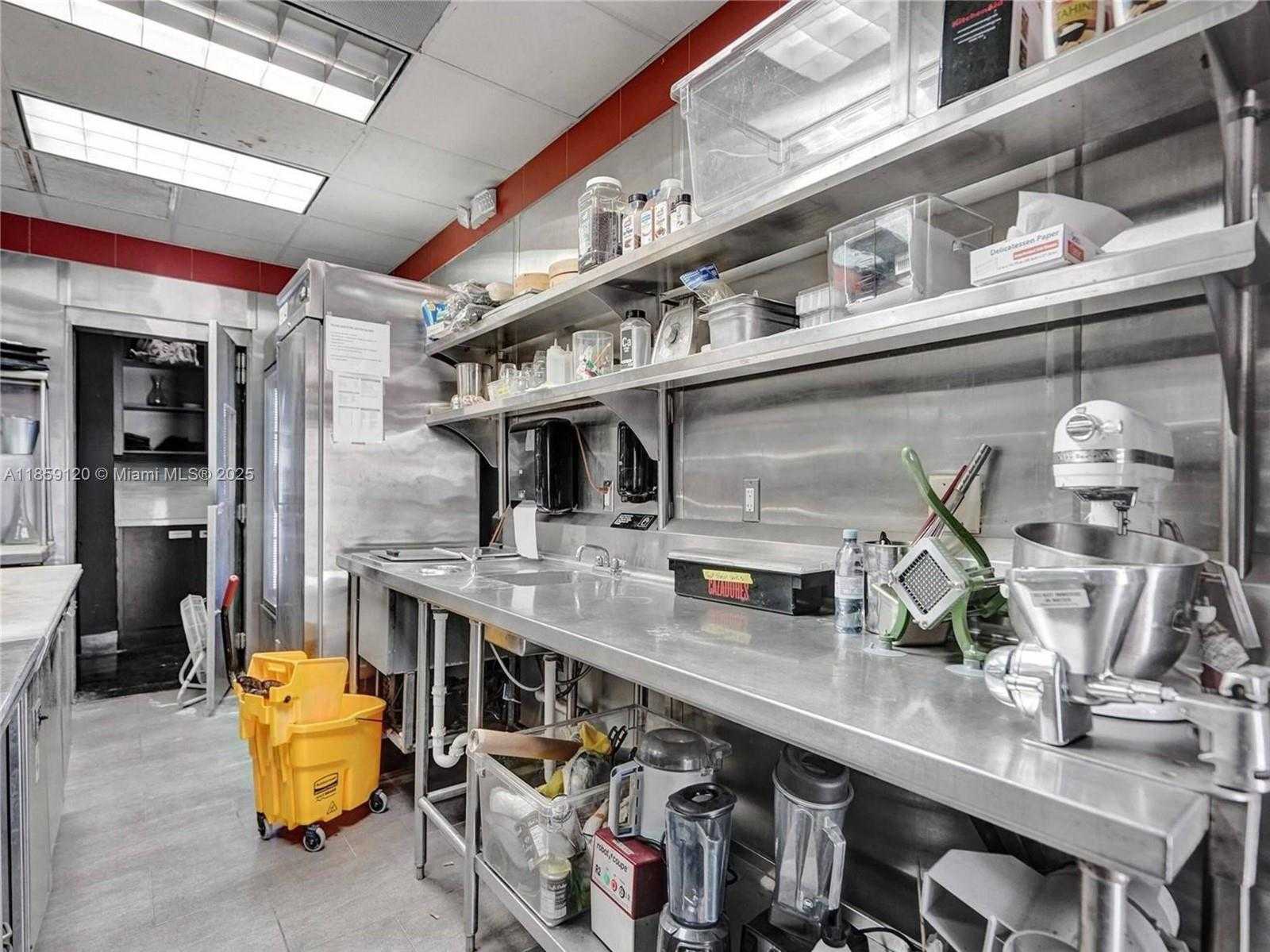 Small Image of 3138 SOUTH WEST 22ND ST, Miami Number 24