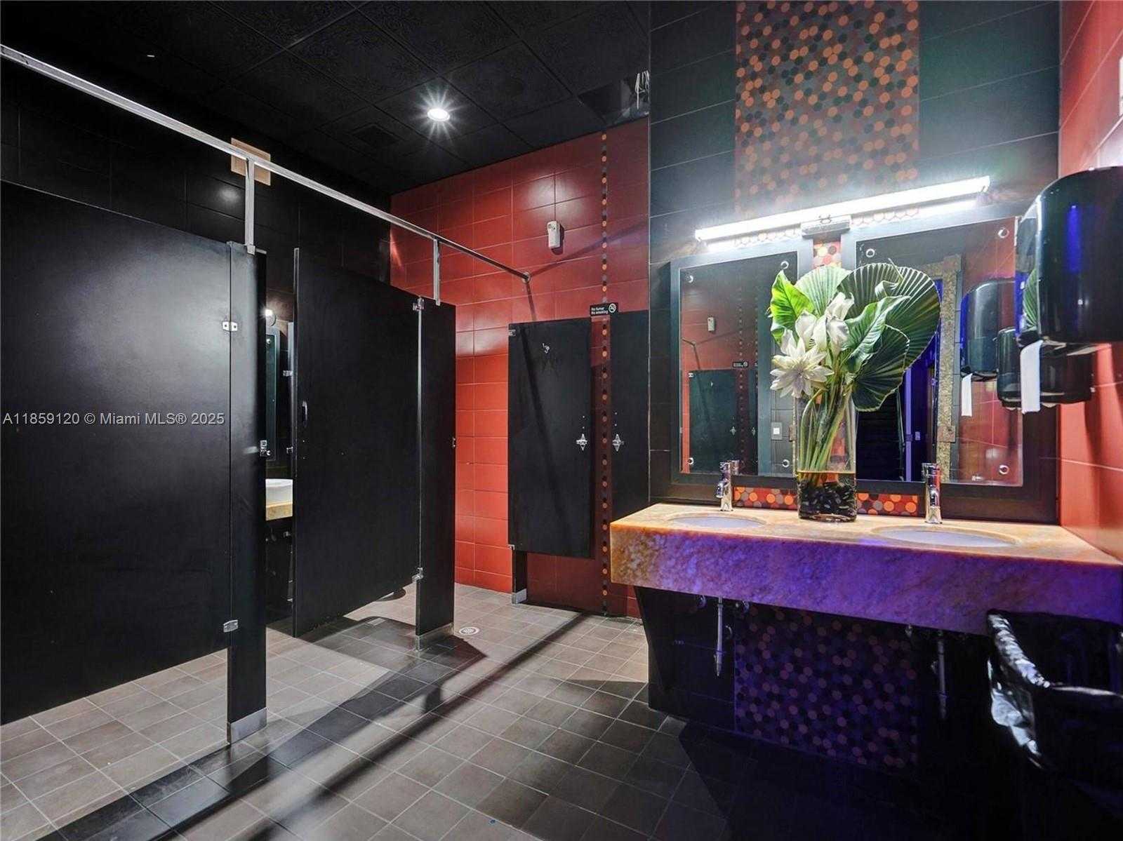 Small Image of 3138 SOUTH WEST 22ND ST, Miami Number 31