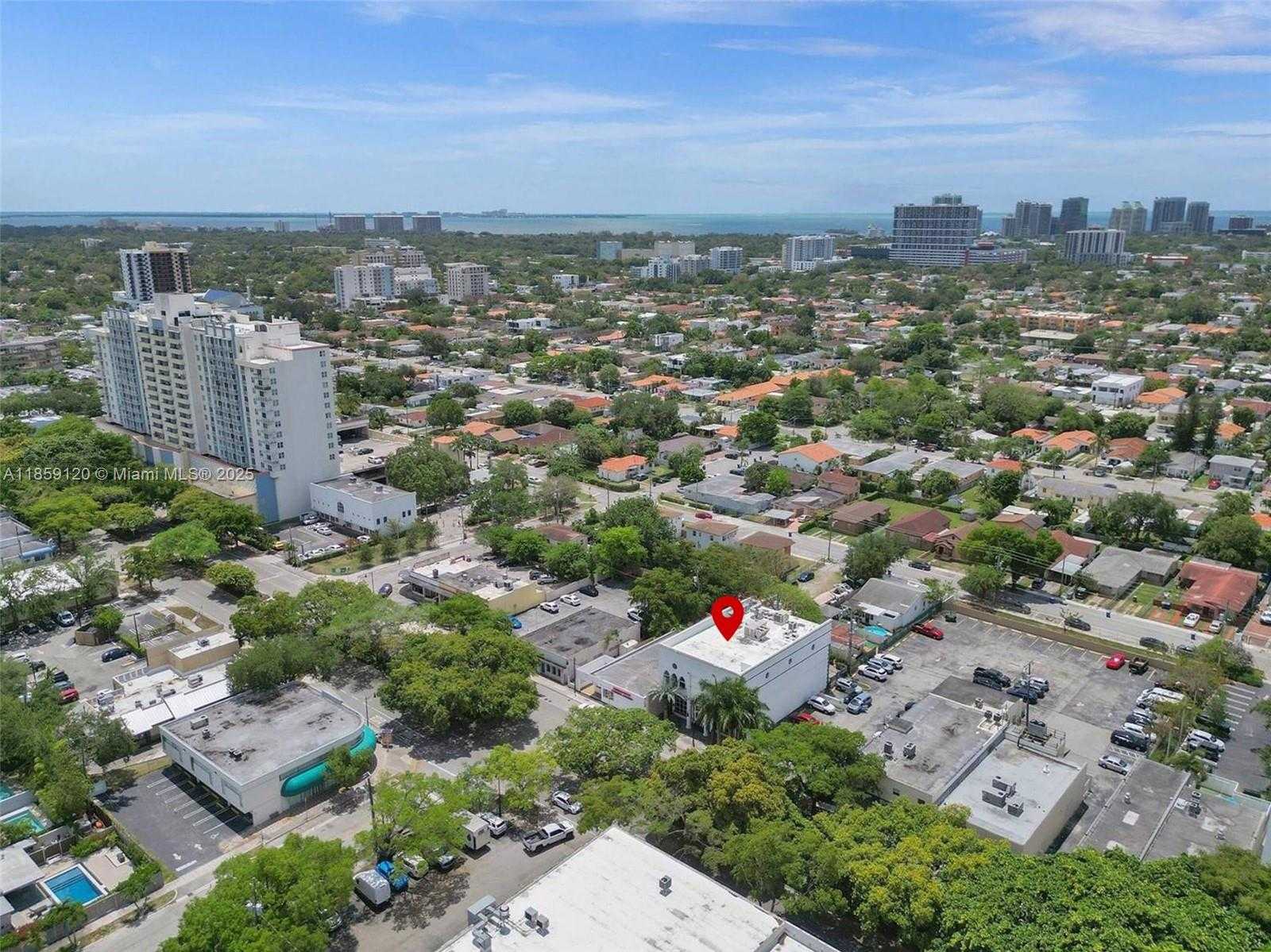 Small Image of 3138 SOUTH WEST 22ND ST, Miami Number 9