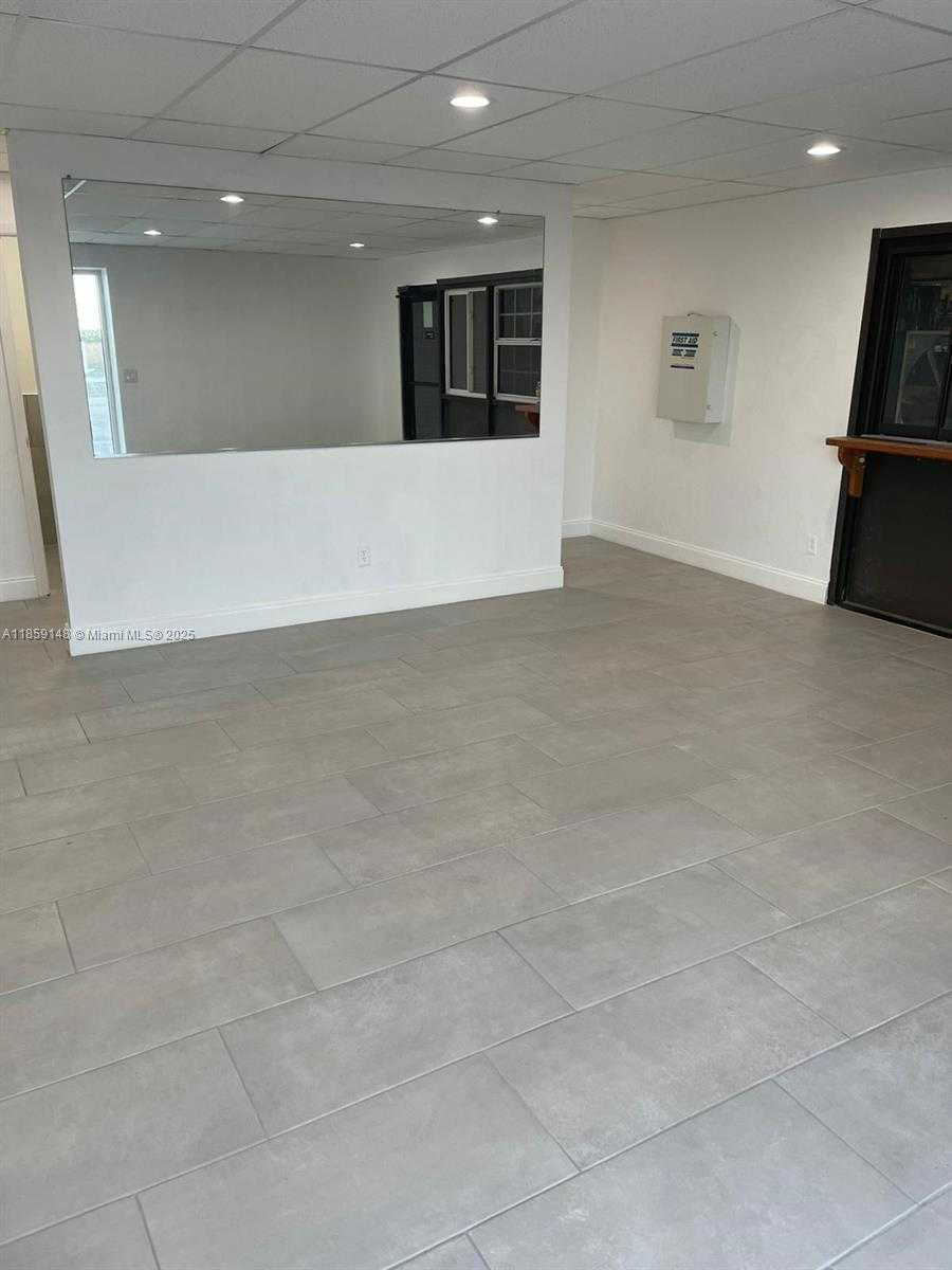 Small Image of 14961 W78, Moore Haven Number 11