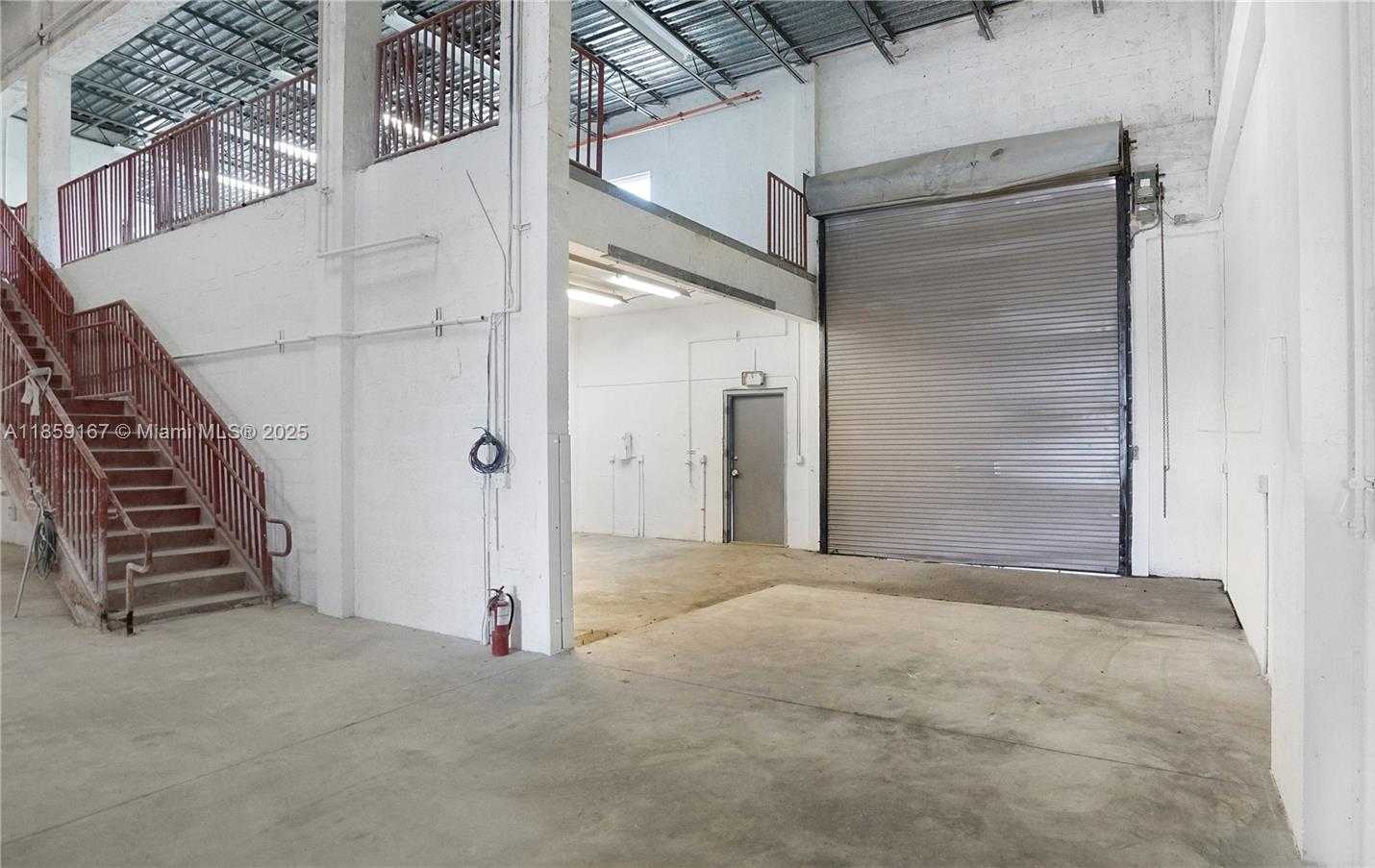 Small Image of 6830 SOUTH WEST 81ST TER, Miami Number 8