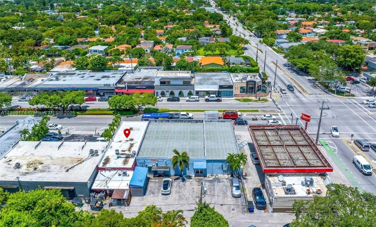 Small Image of 2224 SOUTH WEST 22ND ST, Miami Number 17