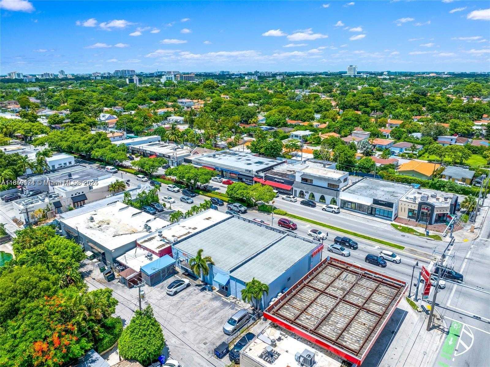 Small Image of 2224 SOUTH WEST 22ND ST, Miami Number 23