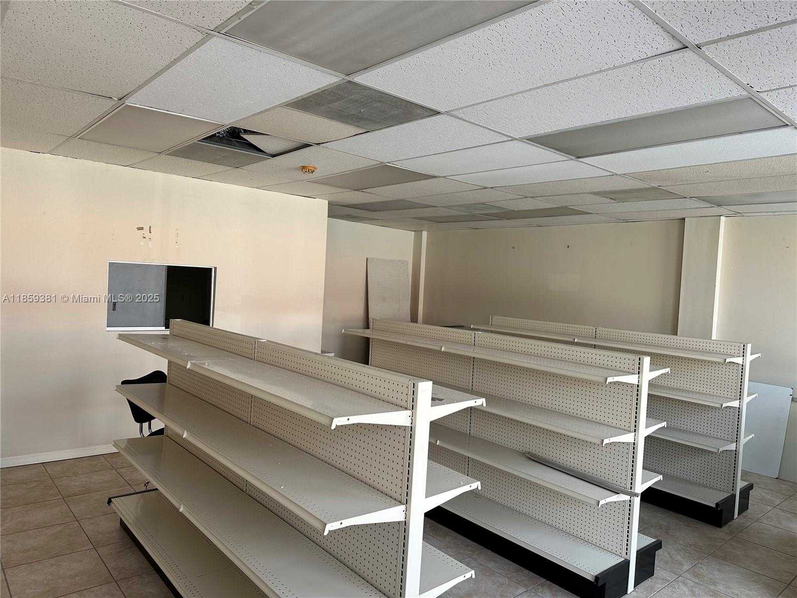 Small Image of 455 SOUTH WEST 17TH AVE, Miami Number 3